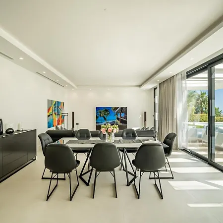 Olina Villa Estepona